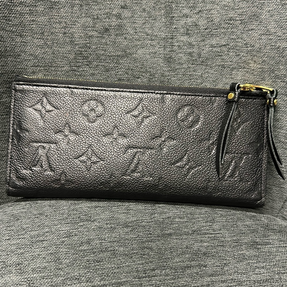 Louis Vuitton wallet - Authentic